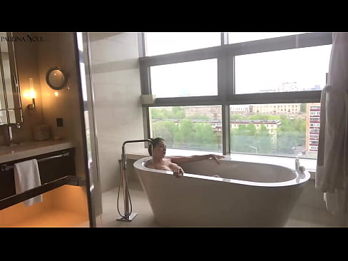 ❤️ Una nena tremenda masturbant-se apassionadament el cony al bany ️❌ Vídeo de merda  al ca.massagecenter-yalta.ru ❌️❤