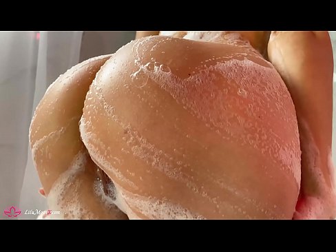 ❤️ La morena es masturba el cony amb un vibrador fins a un orgasme intens a la dutxa ️❌ Vídeo de merda  al ca.massagecenter-yalta.ru ❌️❤