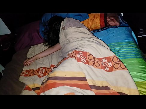 ❤️ El fillastre renya la seva jove madrastra mentre dorm. ️❌ Vídeo de merda  al ca.massagecenter-yalta.ru ❌️❤